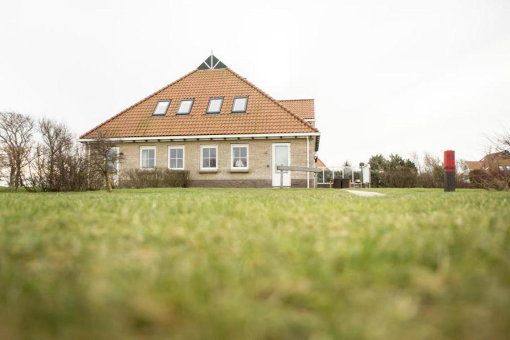 Weidevilla Xxxl Hollum  Buitenkant foto