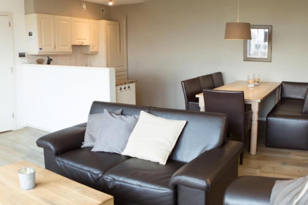 Weidevilla Xxxl Hollum  Buitenkant foto