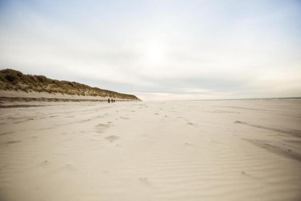 Weidevilla Xxxl Hollum  Buitenkant foto
