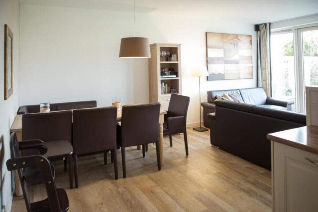 Weidevilla Xxxl Hollum  Buitenkant foto