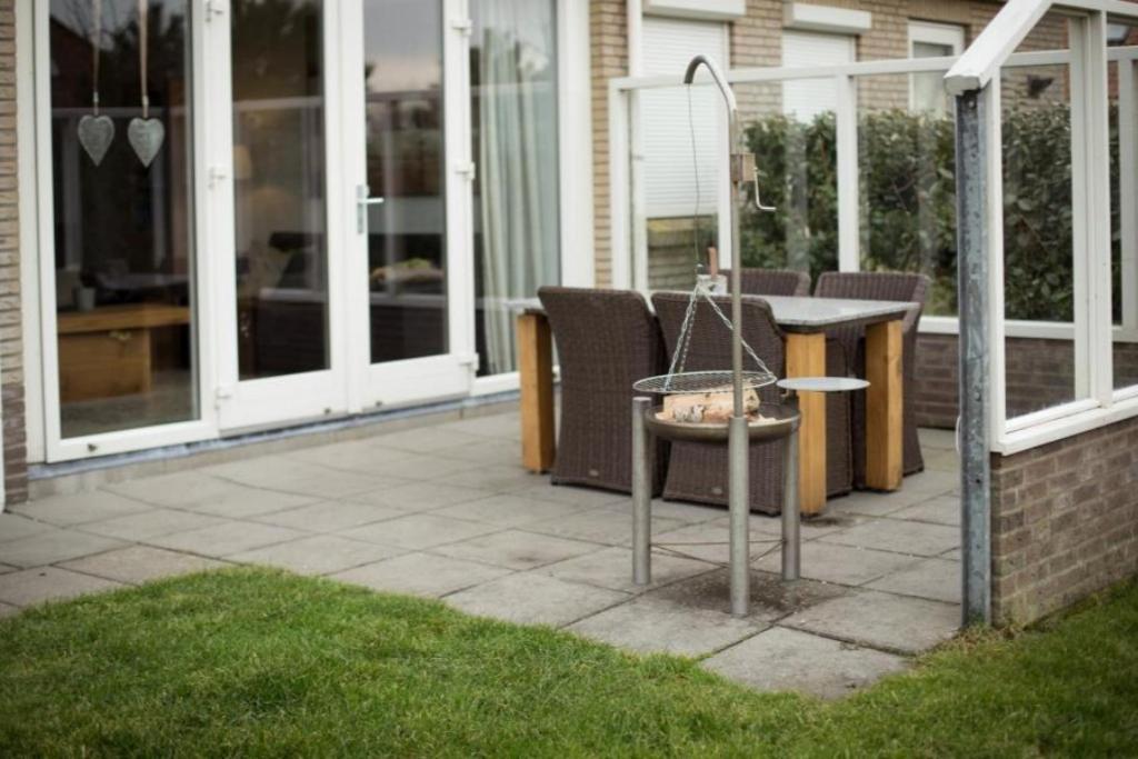 Weidevilla Xxxl Hollum  Buitenkant foto